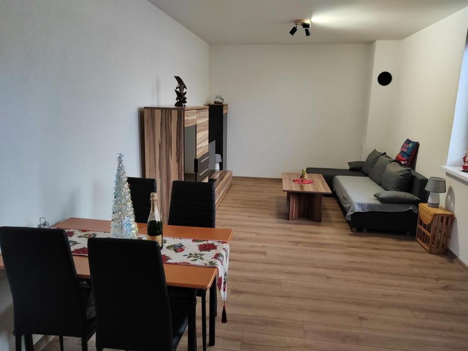 APARTMÁN KATKA Stošice - Liptovský Mikuláš, súkromie & pohodlie Apartment in Slovakia