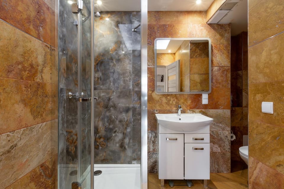 Shower, Bathroom