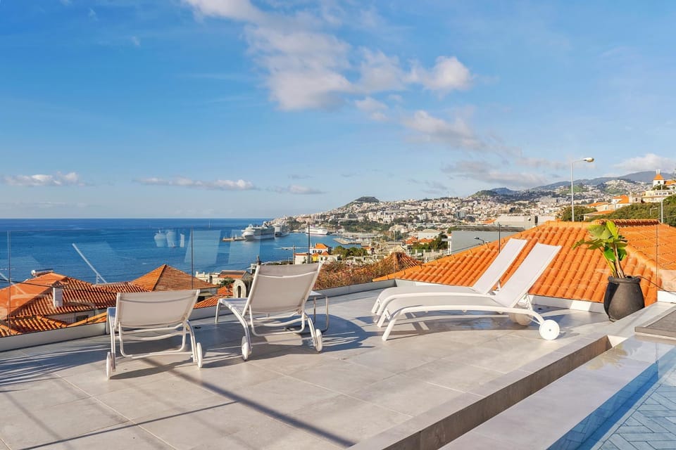 Patio, Nearby landmark, Natural landscape, View (from property/room), Balcony/Terrace, Living room, Mountain view, Pool view, Sea view, Swimming pool, sunbed