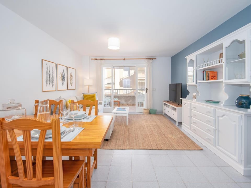 Apartamento de verano a 50 metros del puerto 1D Apartment in Migjorn