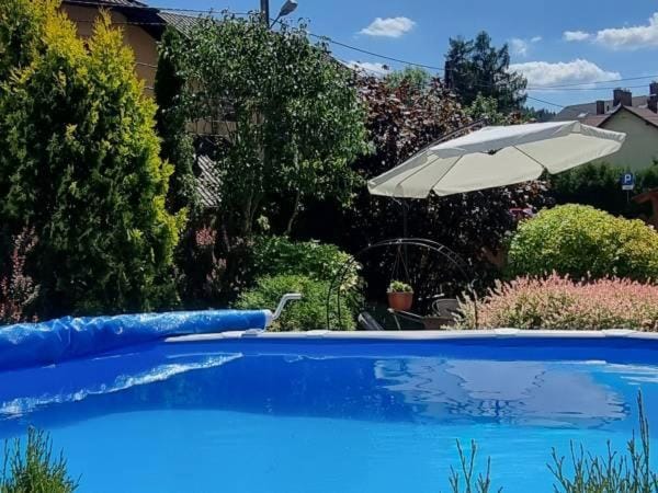 Garden, Swimming pool