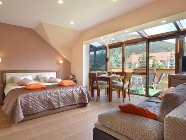 Bed, Balcony/Terrace, Photo of the whole room, Garden view