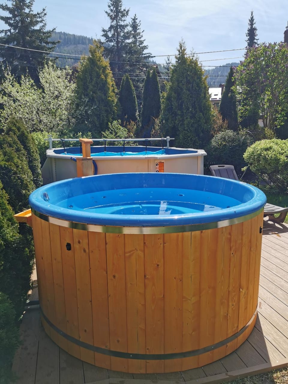 Hot Tub, Hot Tub