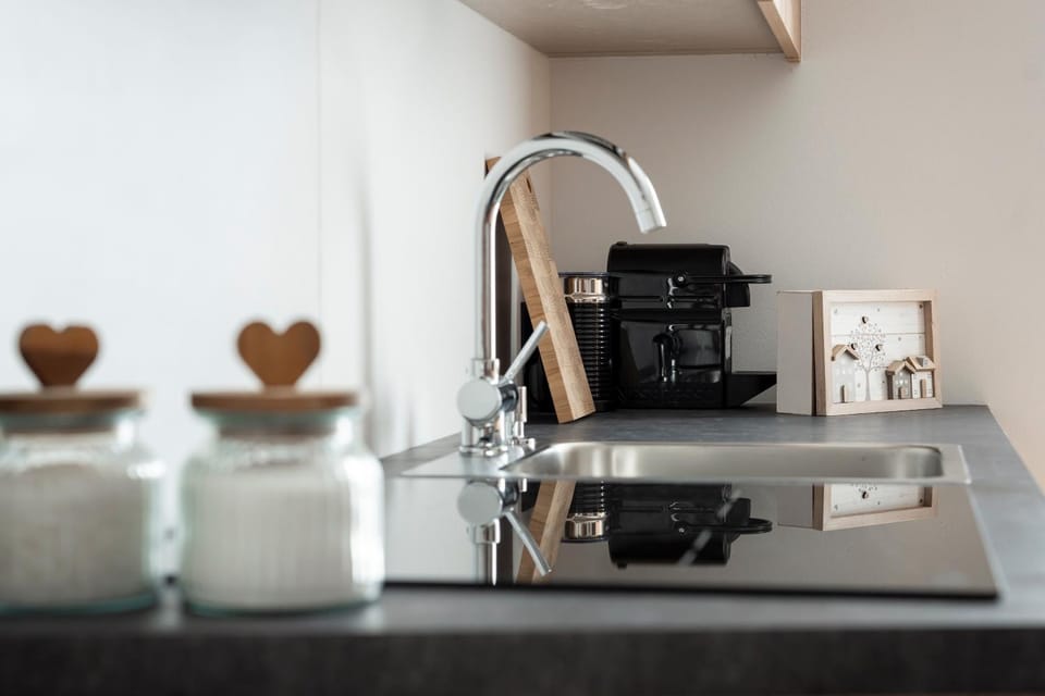 Coffee/tea facilities, Kitchen or kitchenette