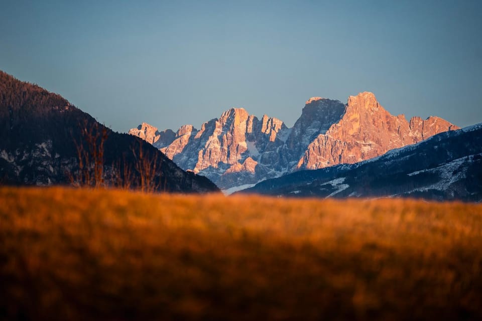 Nearby landmark, Day, Natural landscape, Mountain view