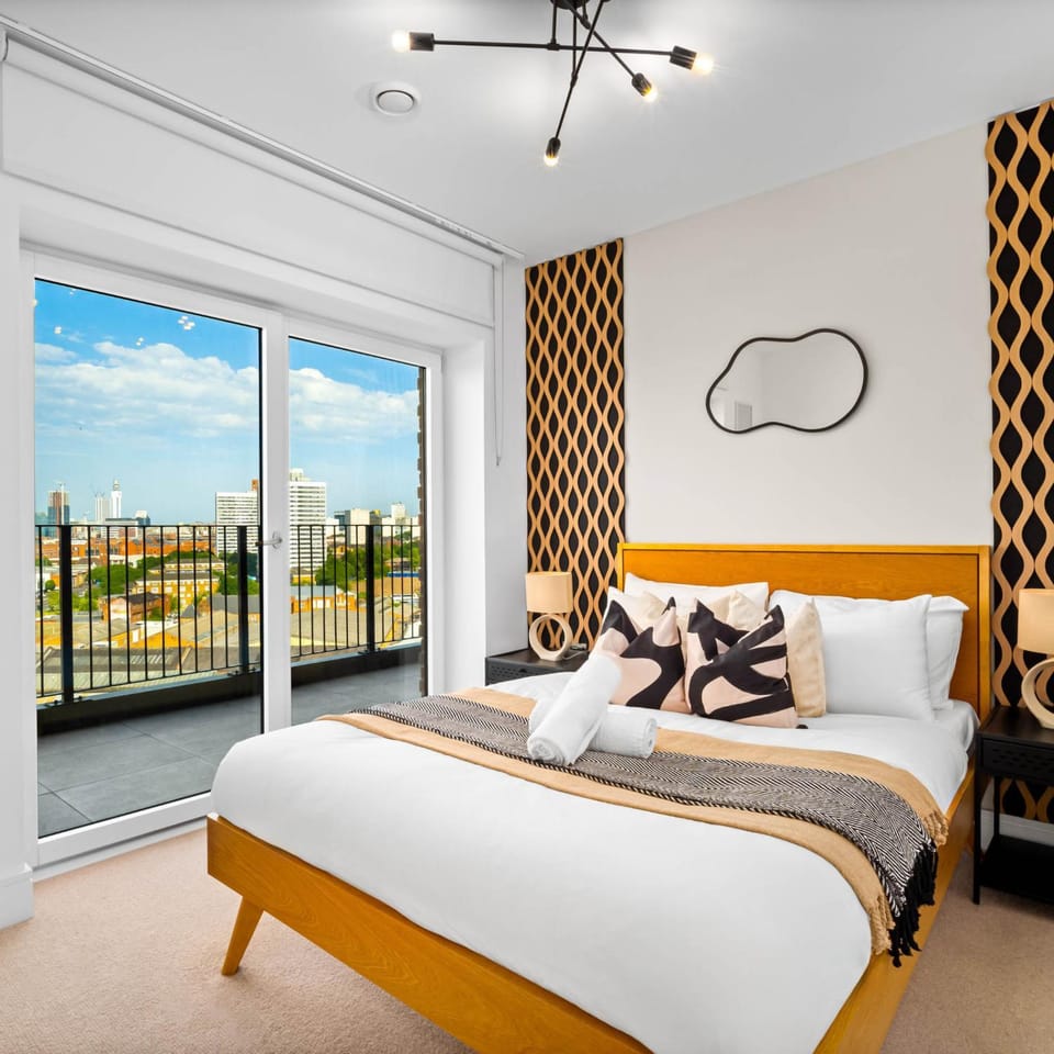 Bed, Balcony/Terrace, Photo of the whole room, Bedroom