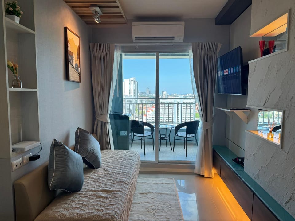 Lumpini Park Beach Jomtien Pattaya 21F Apartment in Pattaya City