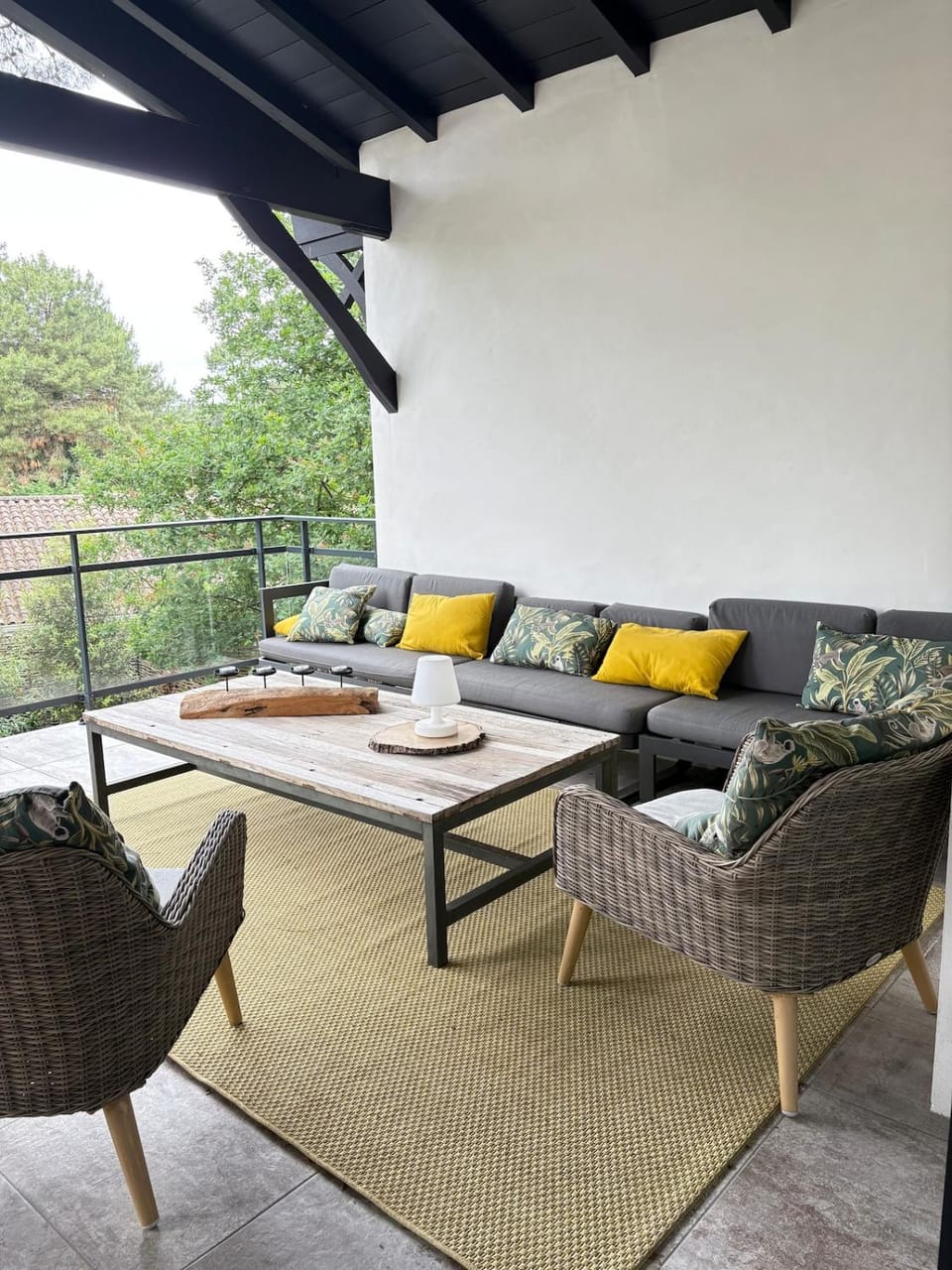 Patio, Balcony/Terrace, Balcony/Terrace, Seating area