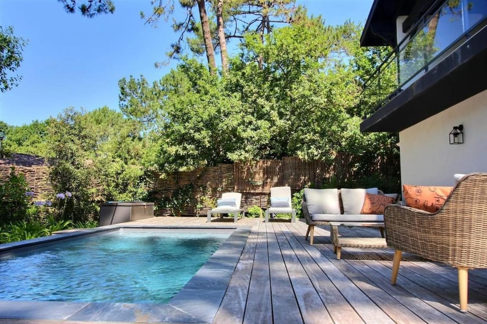 Patio, Garden, Garden, Balcony/Terrace, Garden view, Pool view, Swimming pool, Swimming pool, sunbed