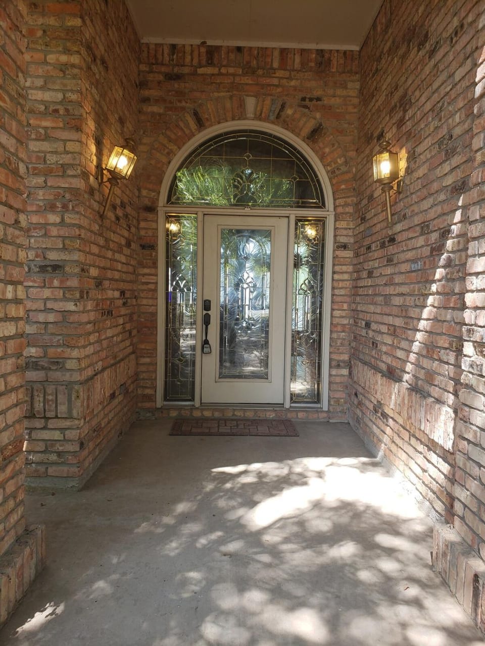 Fully furnished lakefront Retreat Villa in Cedar Creek Reservoir