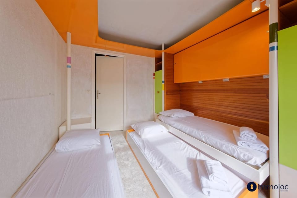 Charming apartment 500 meters from the slopes Apartment in Saint-Étienne-de-Tinée