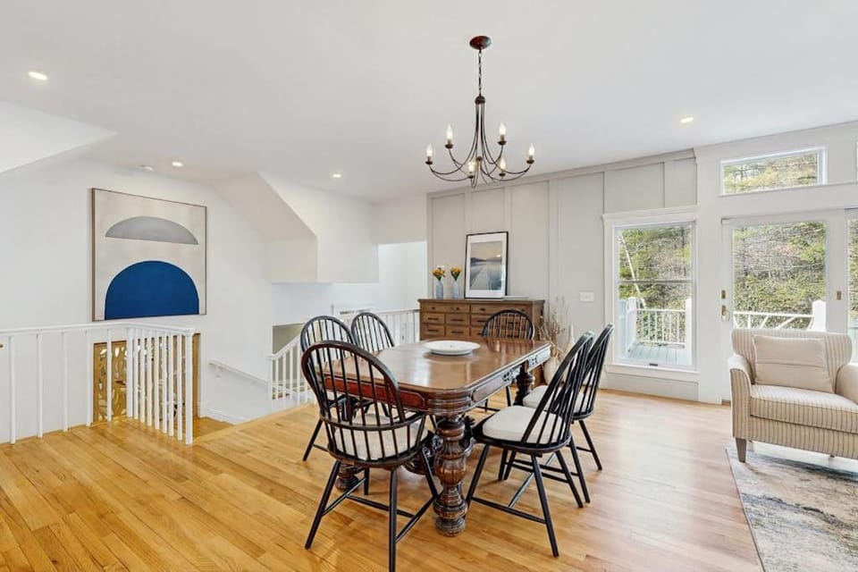 Tideview Estate House in Yarmouth