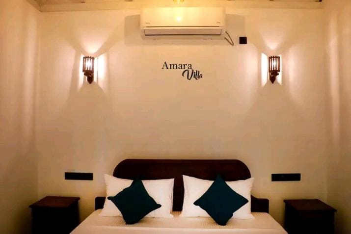 Bed, Bedroom, air conditioner