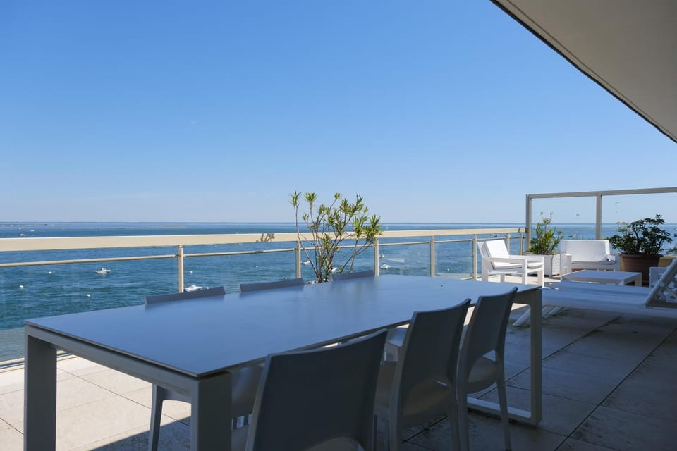 Patio, Sea view