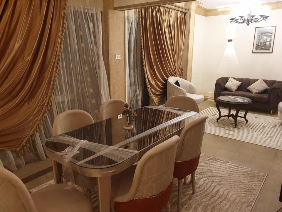 شقه مفروشه للايجار الشهري بمدينه نصر Apartment in Cairo Governorate