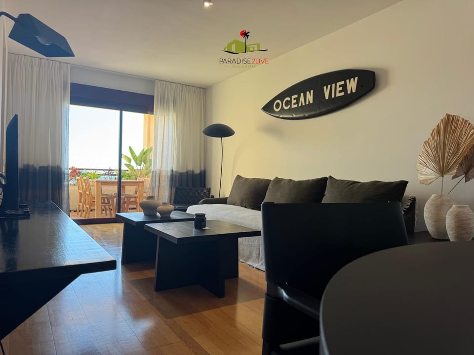 TV and multimedia, Living room, Dining area