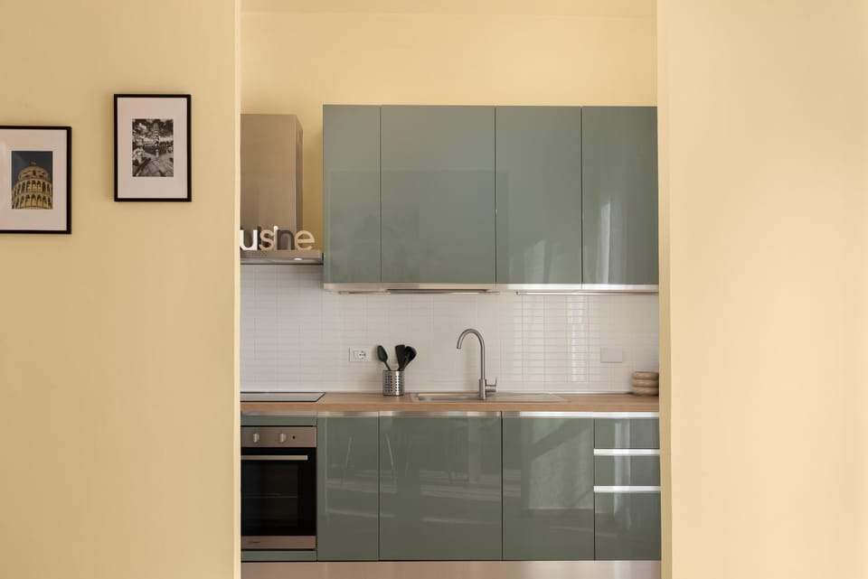 Kitchen or kitchenette, oven, stove