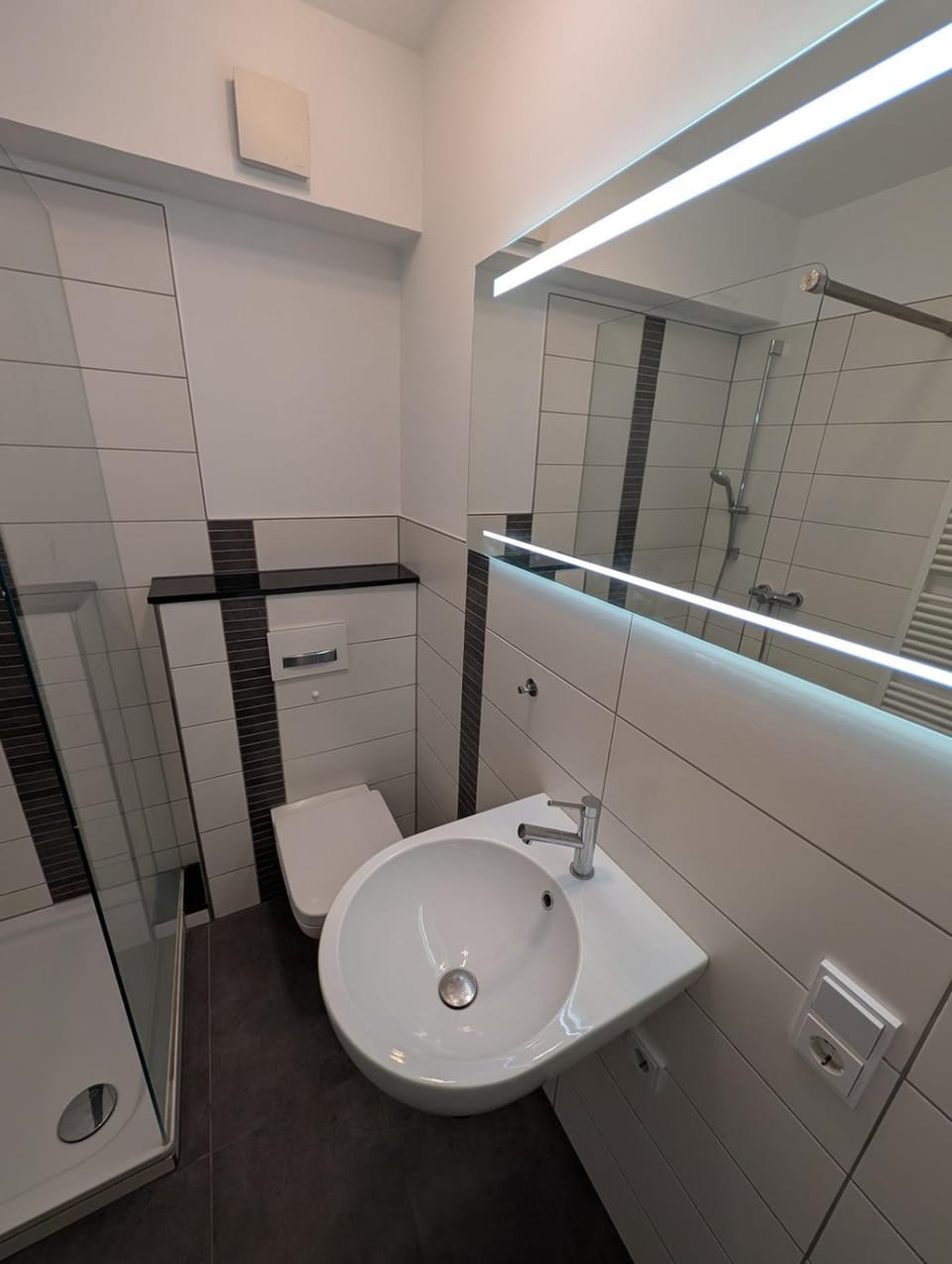 Shower, Toilet, Bathroom