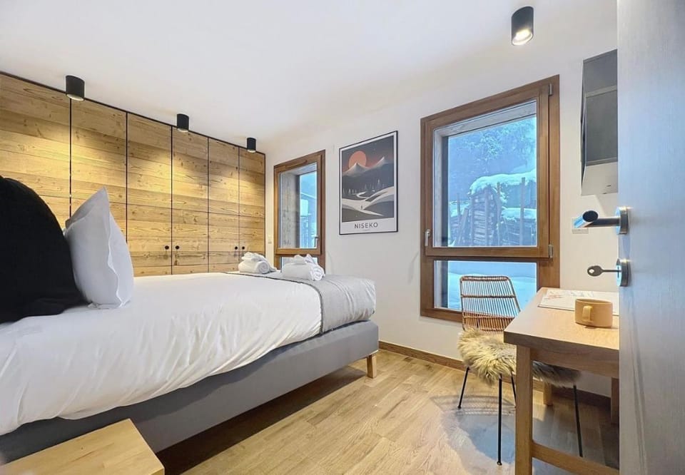 New, Mountain View, Terrace 26m, 8 People Apartment in Champagny-en-Vanoise
