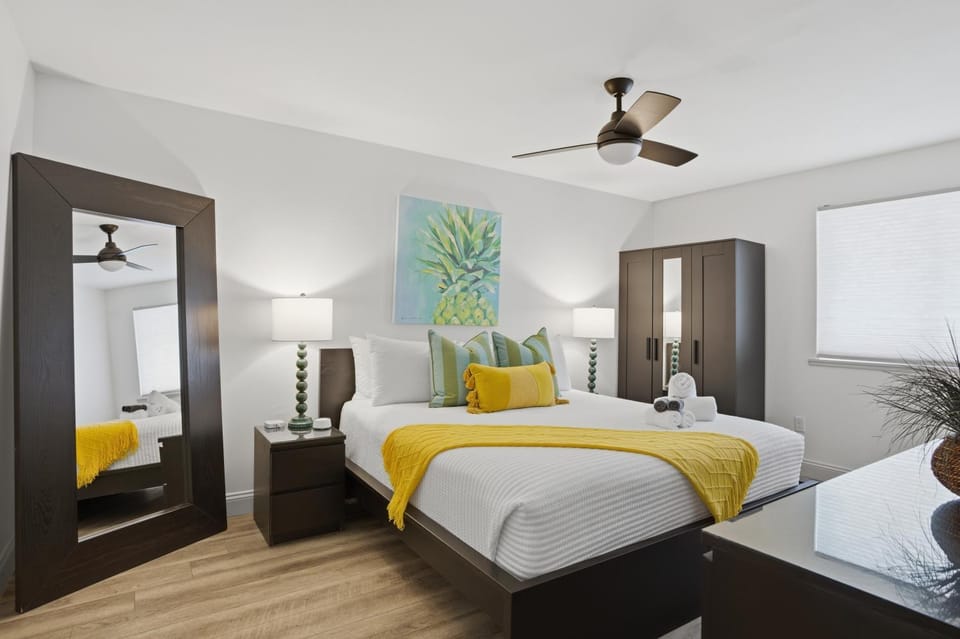 Be A Nomad - 1 Min to Jacksonville Beach - 3 Bed 3 Bath Apartment - Sleeps 6 Apartment in Jacksonville Beach
