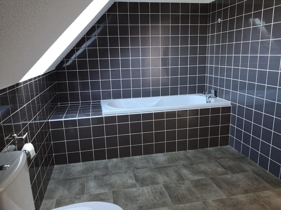 Bathroom, Bath