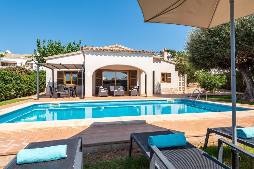 Villa Nicolas by Escape Home Villa in San Jaime Mediterráneo