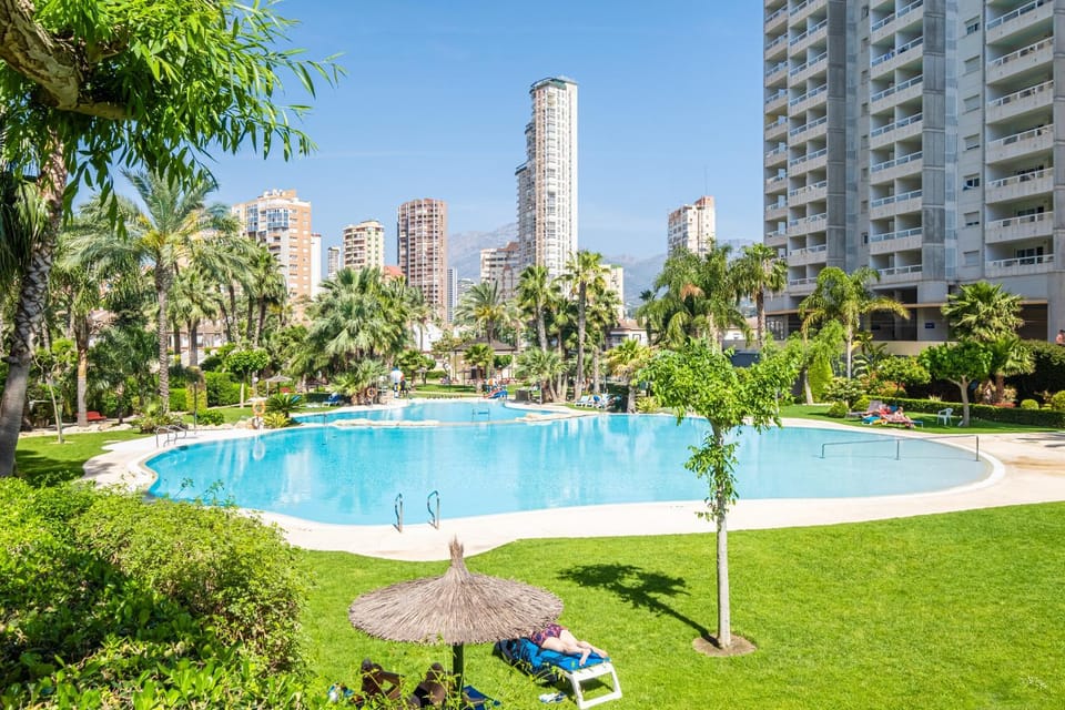 Property building, Garden, Solarium, Swimming pool