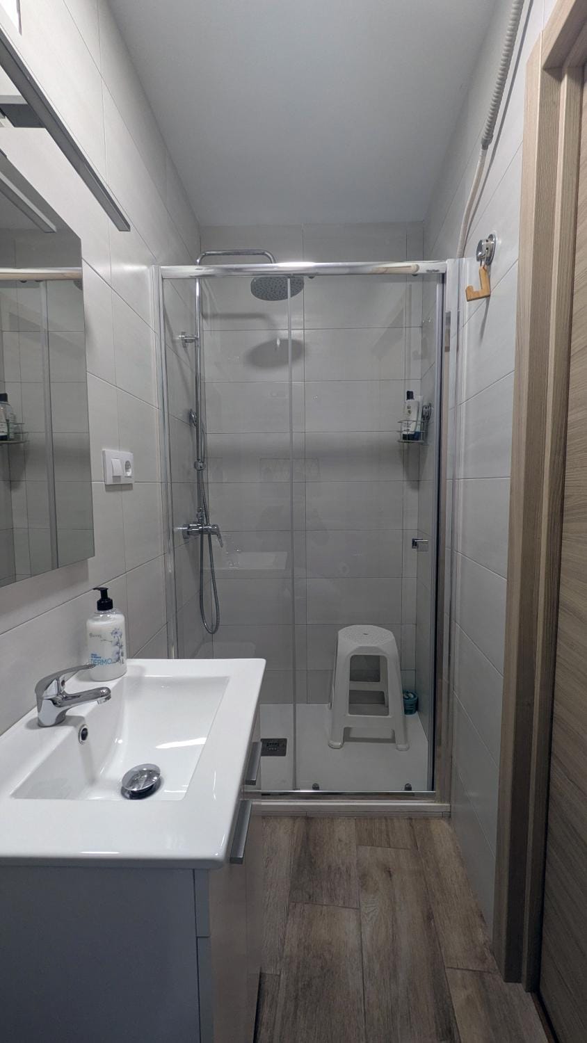 Shower, Toilet, Bathroom