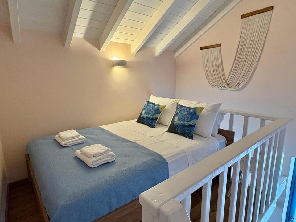 Decorative detail, Bedroom, air conditioner