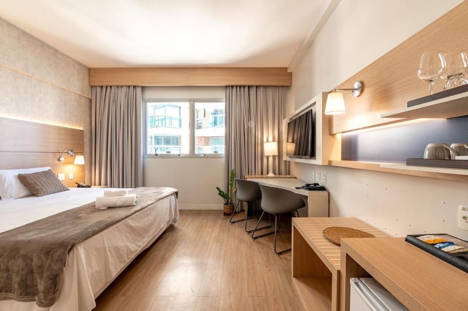 Studio com Piscina e Academia próximo ao Gonzaga Apartment in Santos