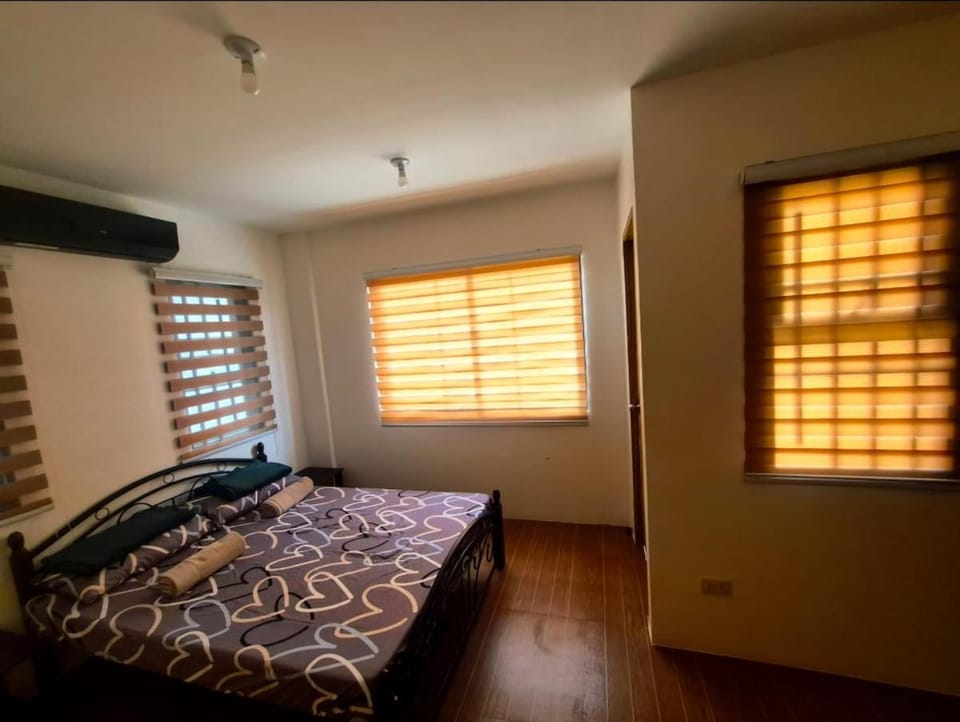 Casa Deña Lawa - Cozy Staycation in Calamba House in Calamba