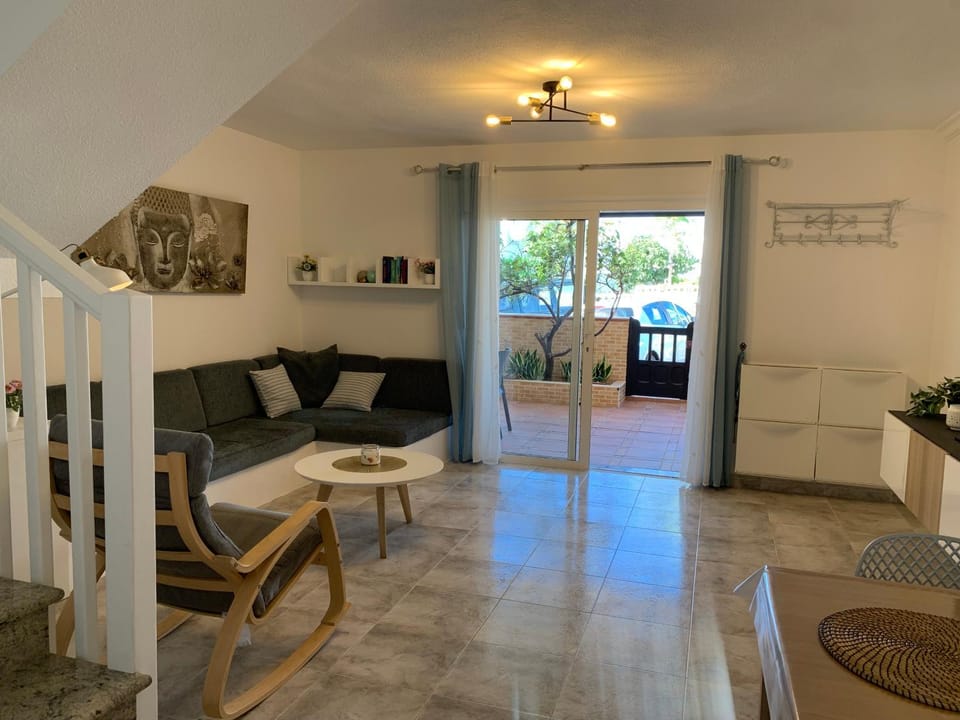 Balcony/Terrace, Living room