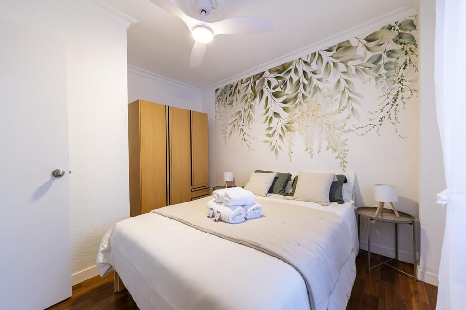 Bed, Photo of the whole room, Bedroom, towels, wardrobe