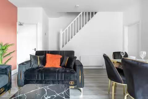 Mauldeth Shared House Bed and Breakfast in Manchester