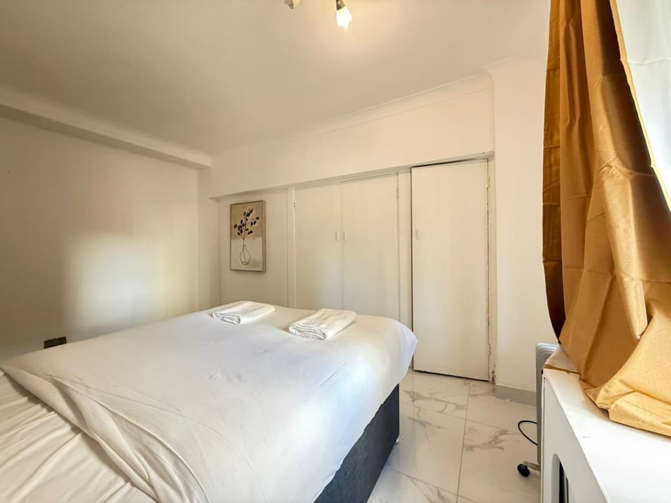one bedroom flat Queensway Apartment in City of Westminster