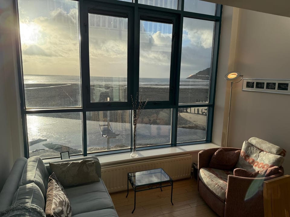 Living room, Sea view