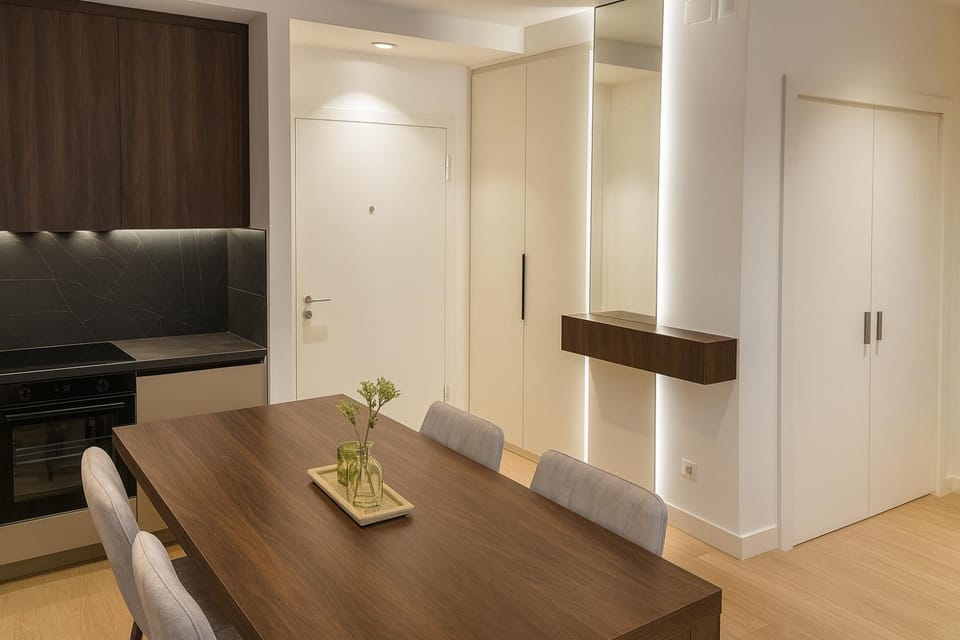 TV and multimedia, Living room, Seating area, wardrobe