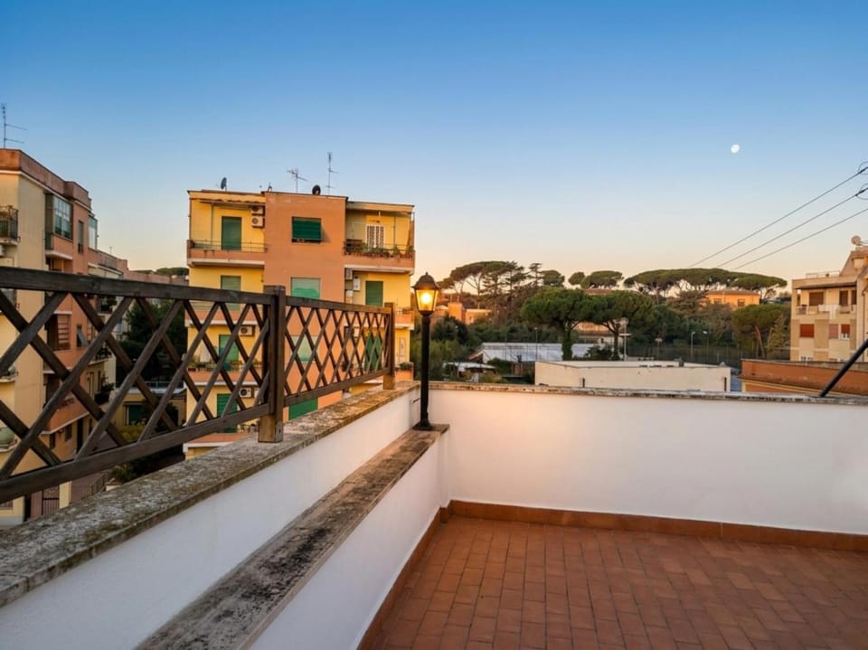 Day, View (from property/room), Balcony/Terrace, City view