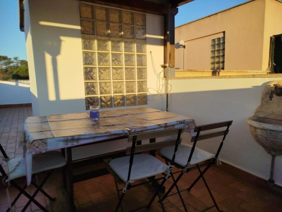 Balcony/Terrace, Dining area