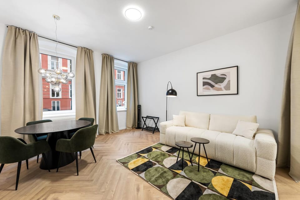 Living room, Seating area, Dining area