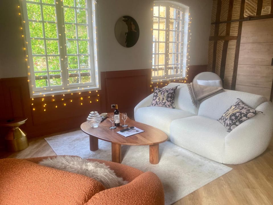 Peninsule Appartements - Panache & Eloquence Apartment in Bergerac