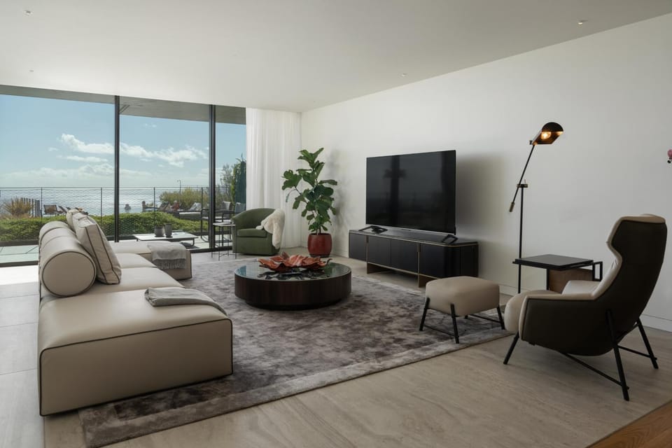 TV and multimedia, Balcony/Terrace, Living room, Seating area