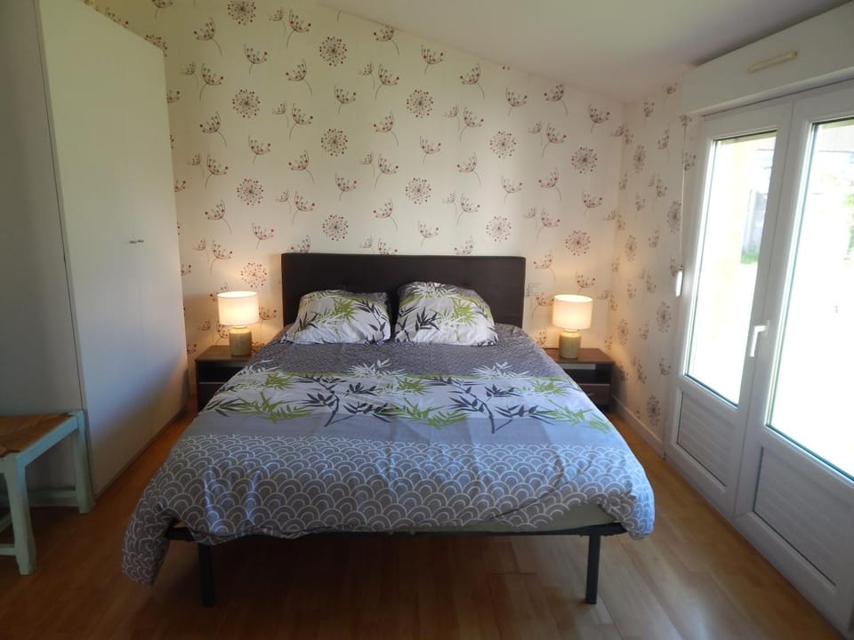 ST Malo Maison plain pied jardin prés gare plage du sillon chien admis fibre House in St-Malo