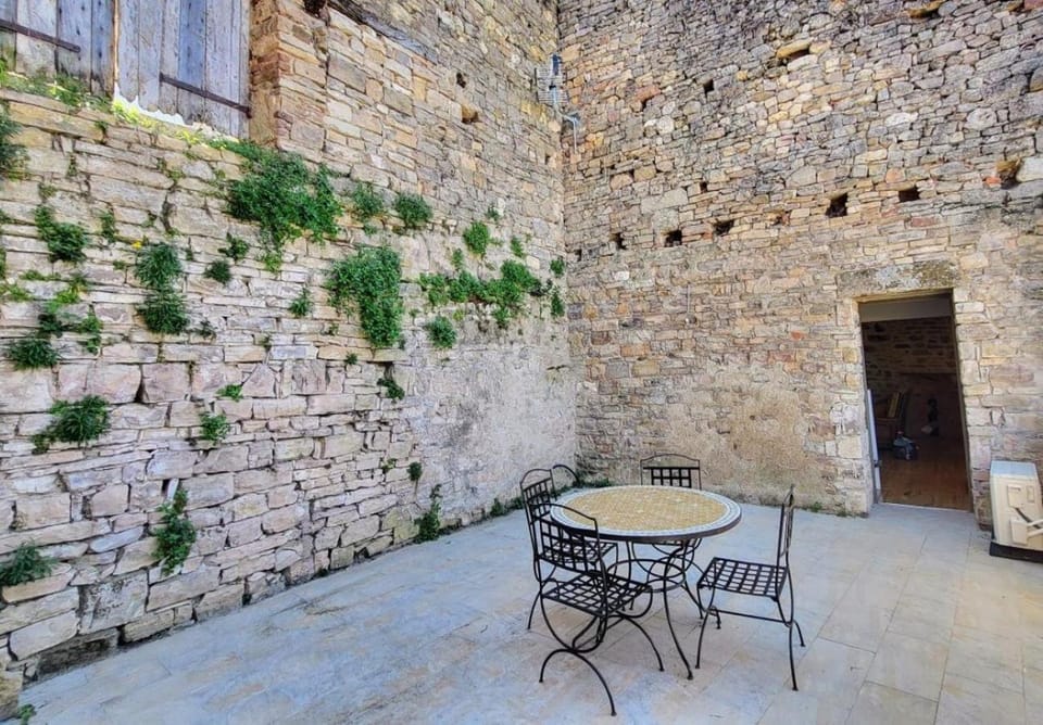 La Terrasse des Lices, WIFI, Clim House in Cordes-sur-Ciel