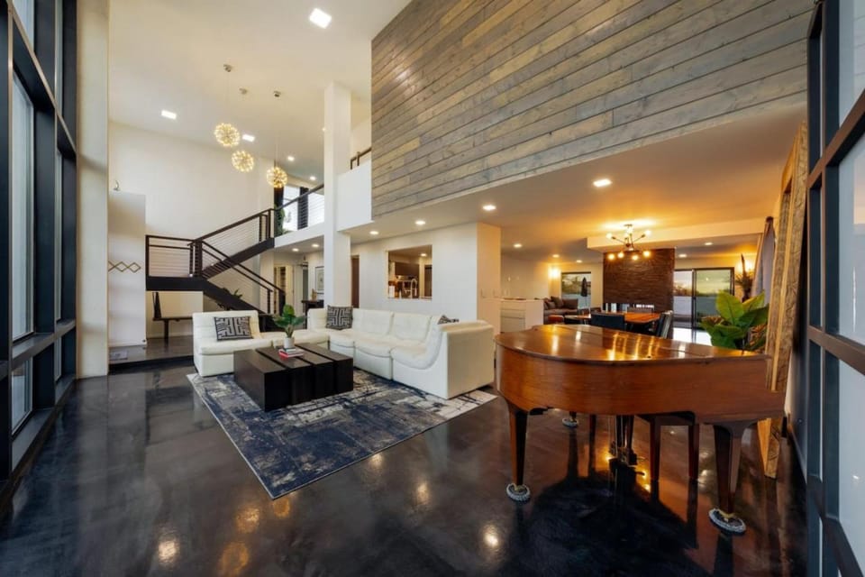 Heated Pool, Spa, 4 BR 3.5 BA, Mountain Views House in Catalina Foothills