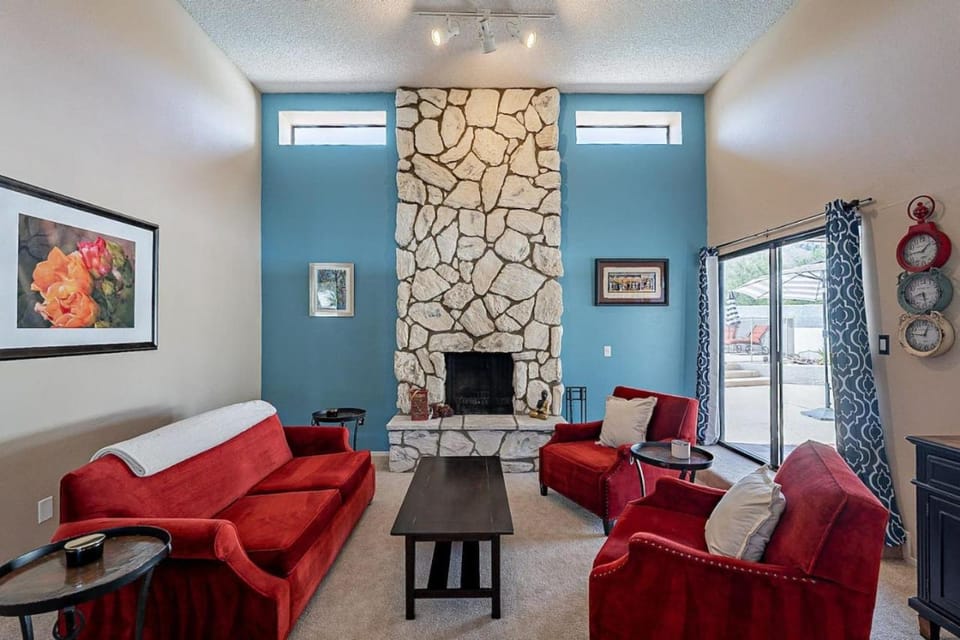 East Tucson, Pool and Hot Tub, Sleep 7, 3BR 2BA House in Tanque Verde
