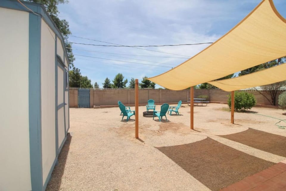 Fenced with Private - Park Central - 3 BR 2 BA House in Tucson
