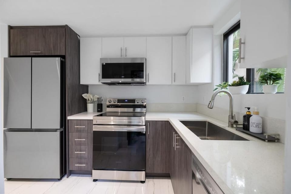 2BR near Bal Harbour beautiful Apartment in Bay Harbor Islands