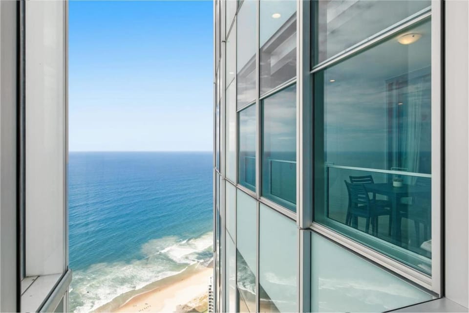 Ocean View Getaway in Surfers Paradise Apartment in Surfers Paradise Boulevard