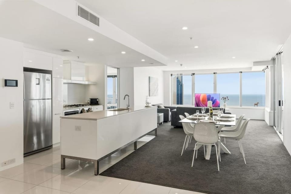 Ocean View Getaway in Surfers Paradise Apartment in Surfers Paradise Boulevard